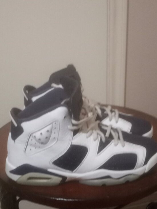 Jordan Other - 2024 Air Jordan 6 Retro Youth 4.5Y Olympic White/Midnight Navy (GS) 384665-164